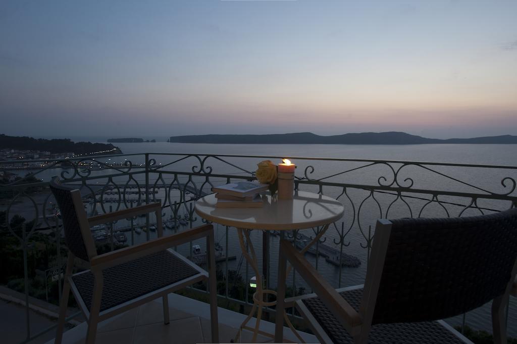 Tina'S House Lejlighedshotel Pylos Eksteriør billede
